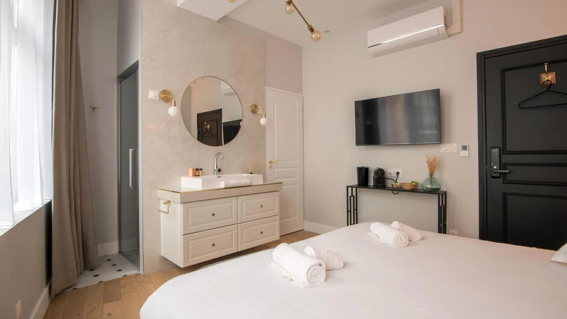 Les Suites Faidherbe Lille Aparthotel